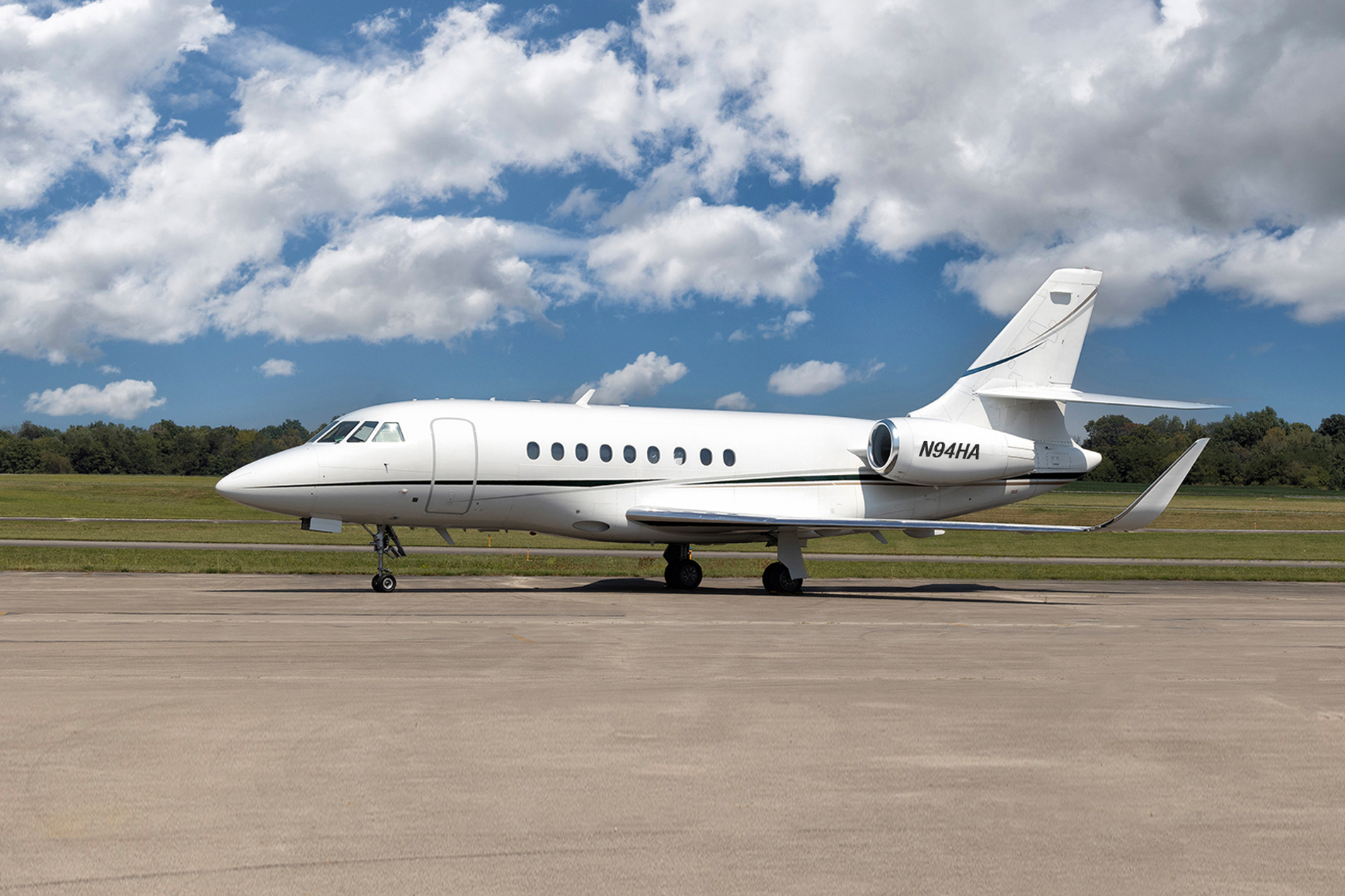 Hawker 800XP, sn258354, N789HA for Honaker Aviation
 
Copyright Info Contact: Barry Gray 
Biz Jet Photos, Inc. (847-367-9024) 
bgray@bizjetphoto.com 
www.bizjetphoto.com