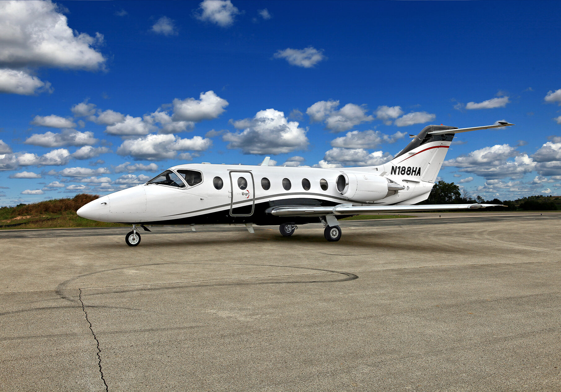B400A, snRK-164, N188HA for Jet Access
 
Copyright Info Contact: Barry Gray
Biz Jet Photos, Inc. (847-367-9024)
bgray@bizjetphoto.com
www.bizjetphoto.com