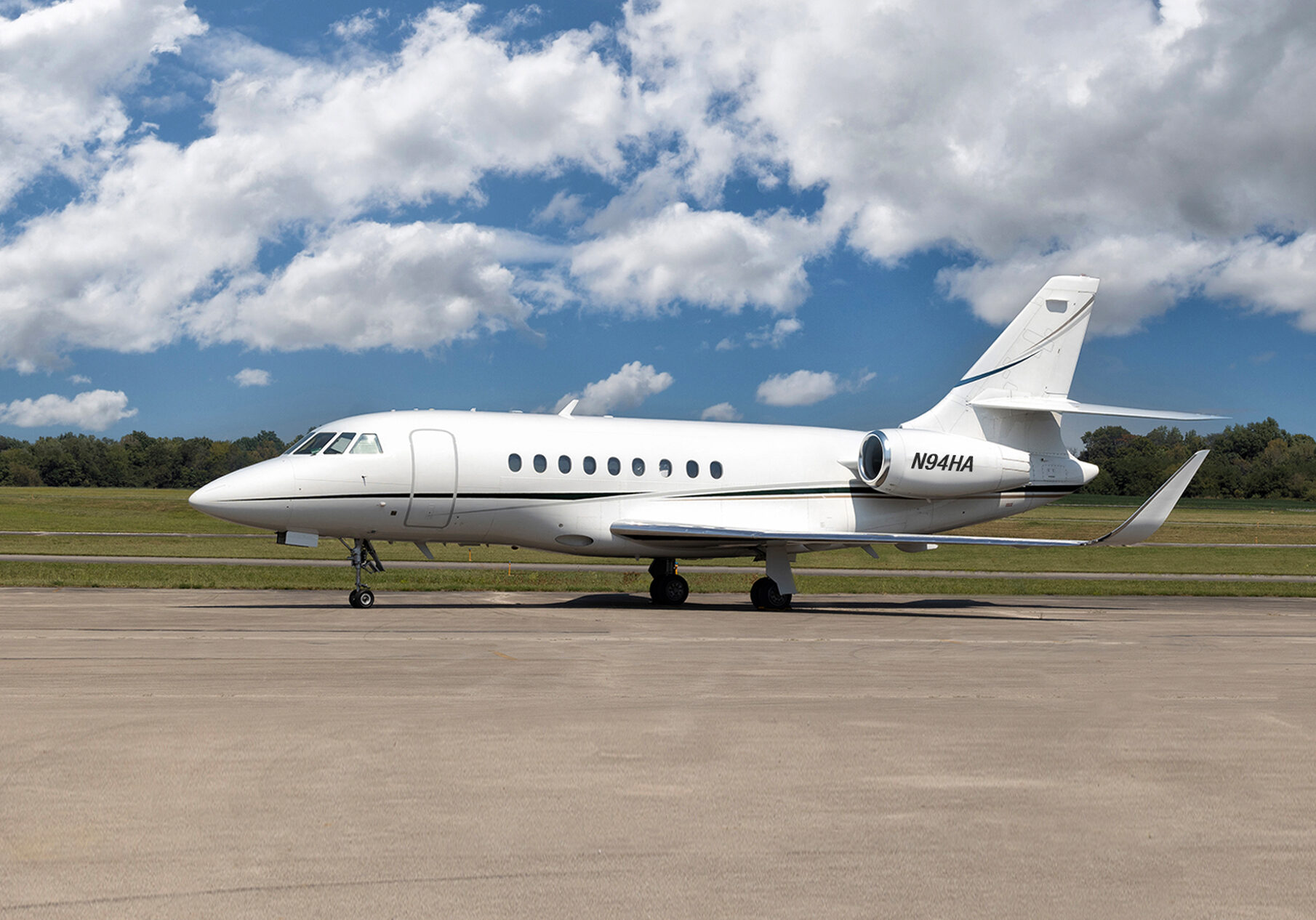 Hawker 800XP, sn258354, N789HA for Honaker Aviation
 
Copyright Info Contact: Barry Gray 
Biz Jet Photos, Inc. (847-367-9024) 
bgray@bizjetphoto.com 
www.bizjetphoto.com